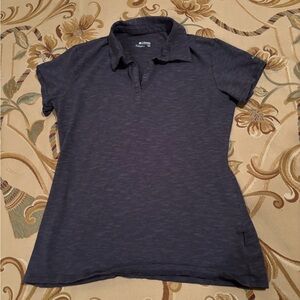 Columbia women’s short sleeve shirt sz medium. Excellent Condition!!!